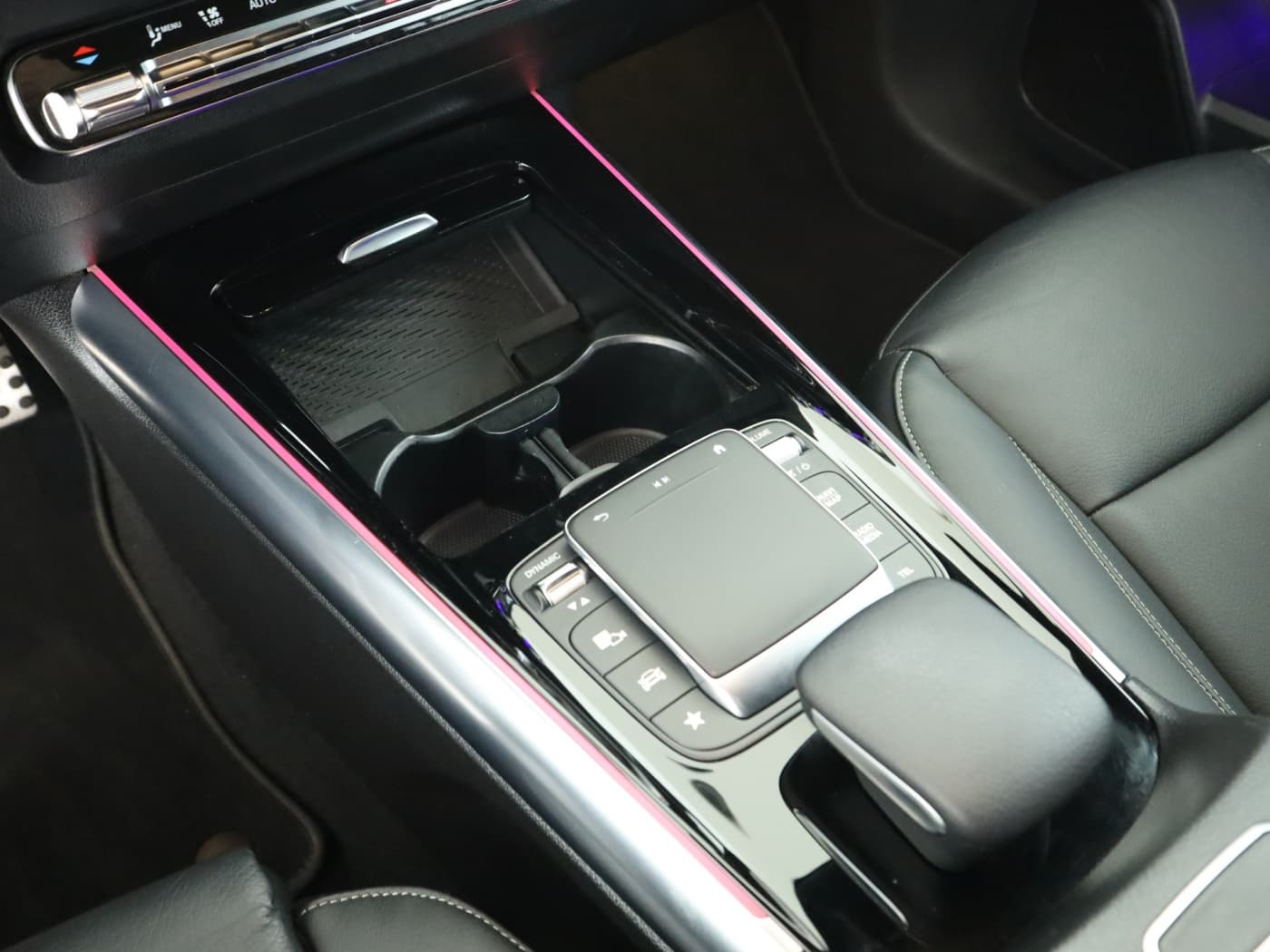 Mercedes-Benz EQA 350 4M Bild 15