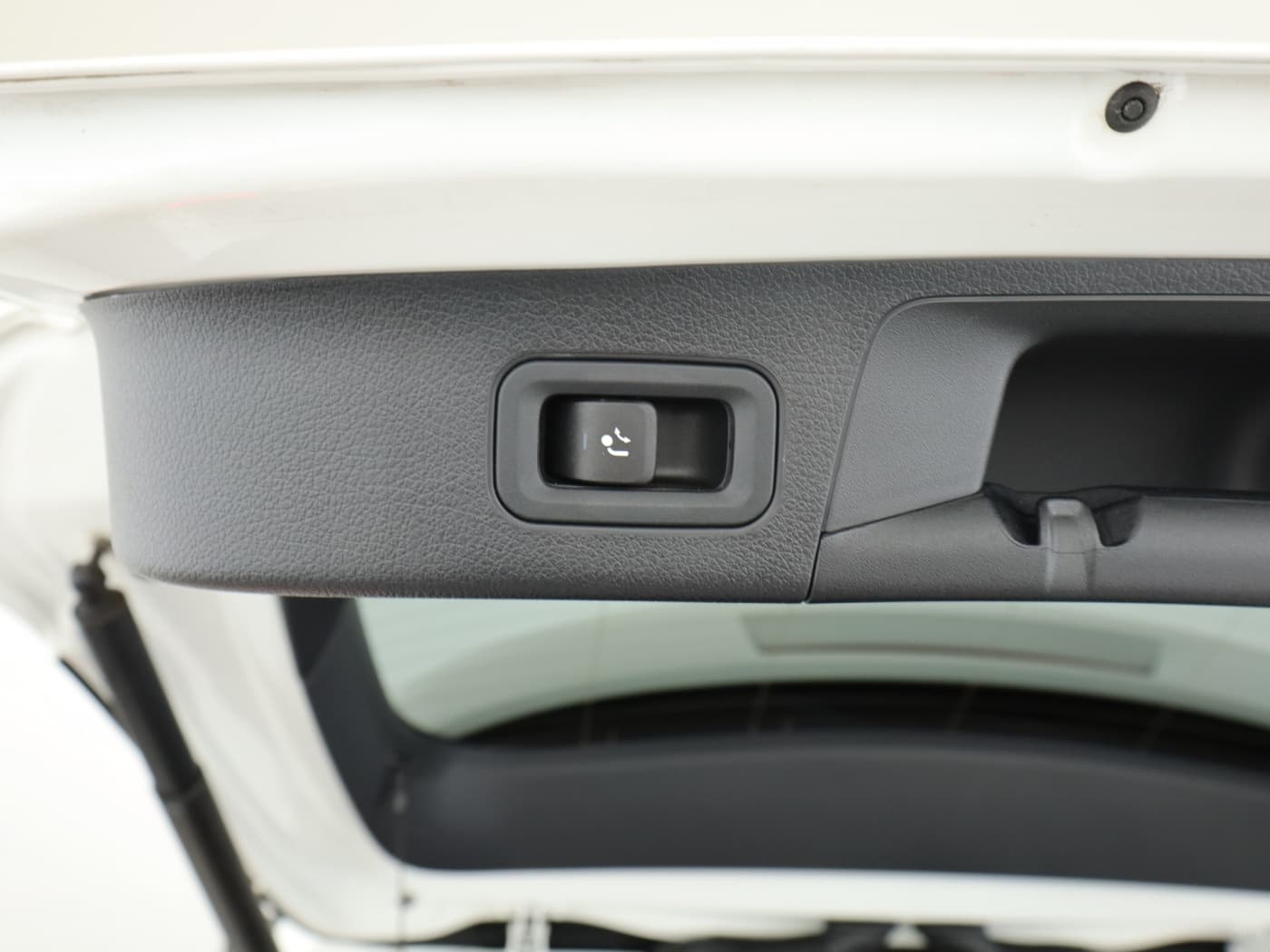 Mercedes-Benz EQA 350 4M Bild 26