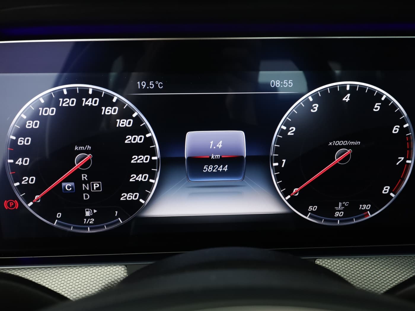 Mercedes-Benz E 200 Bild 12