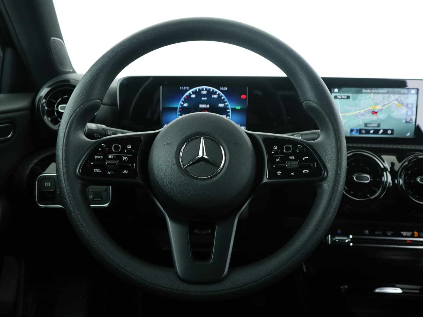 Mercedes-Benz A 180 d Bild 11