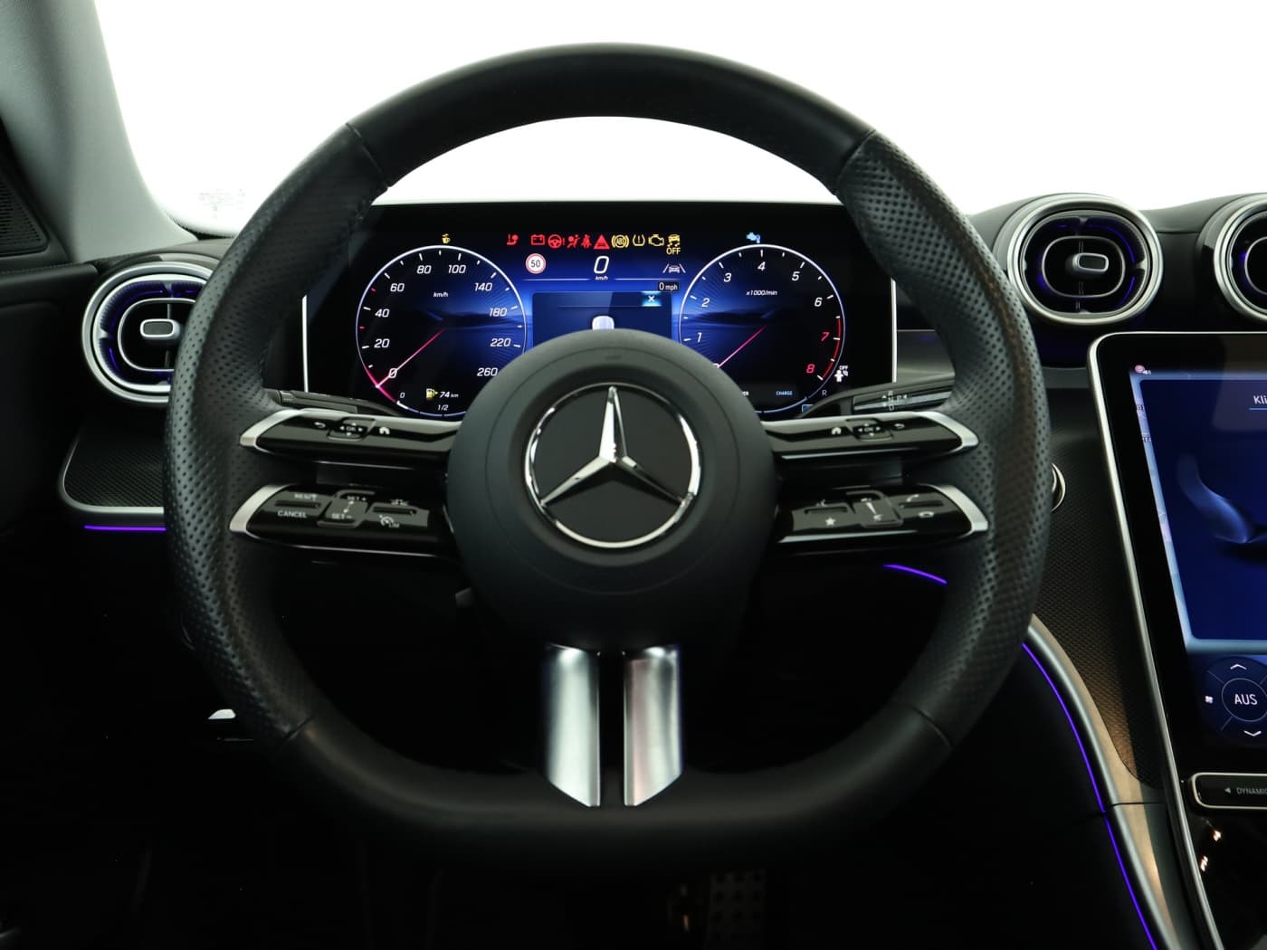 Mercedes-Benz C 180 Bild 11