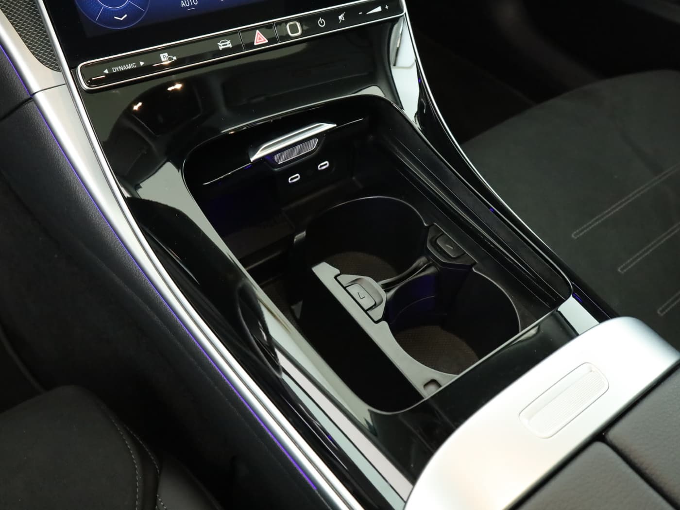 Mercedes-Benz C 180 Bild 15