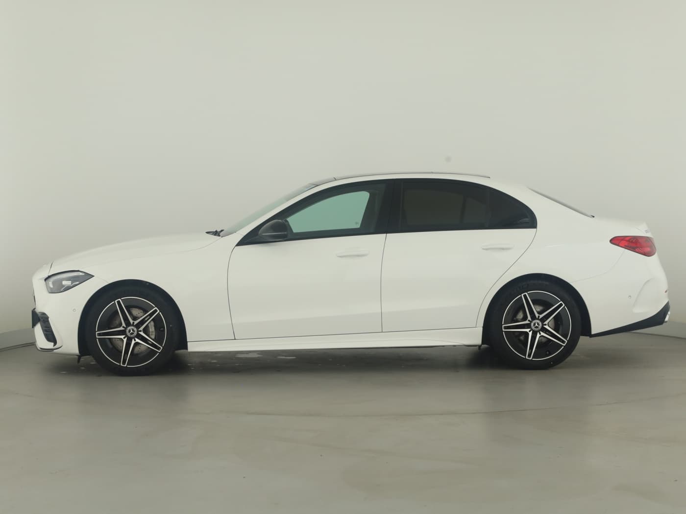 Mercedes-Benz C 180 Bild 7