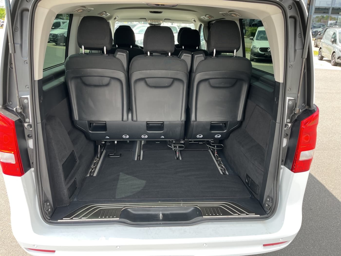 Mercedes-Benz V 220 d RISE Bild 22