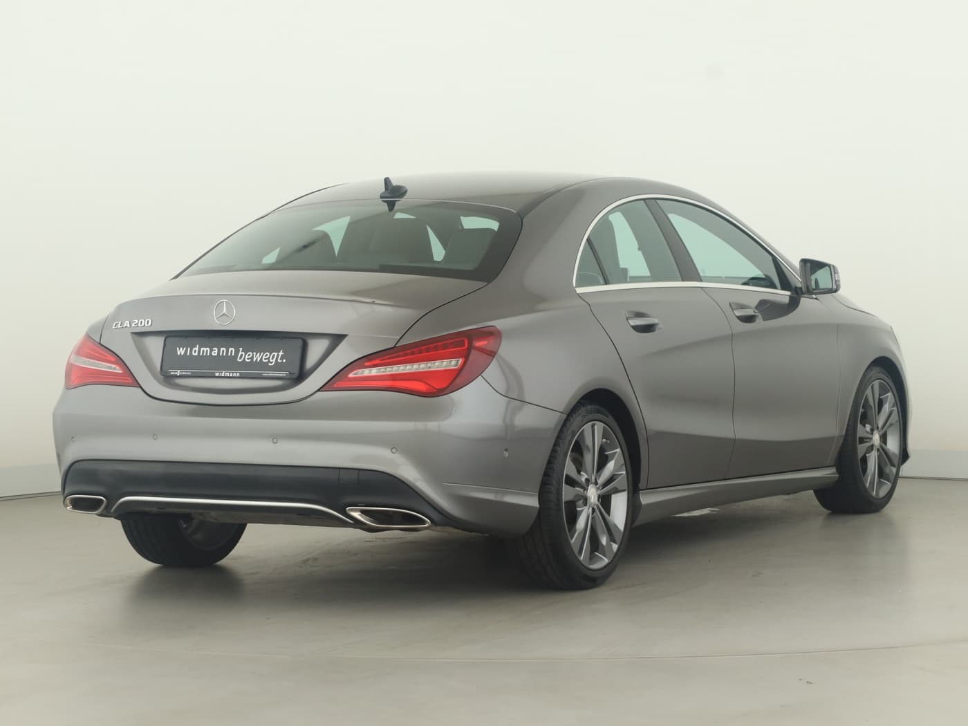 Mercedes-Benz CLA 200 Bild 2
