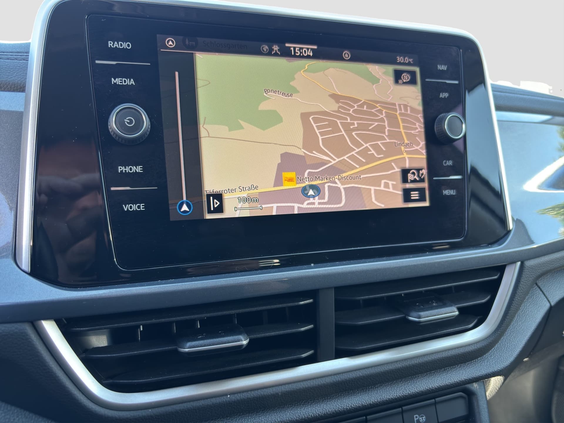 Volkswagen T-ROC Style 1.5 TSI 150 PS DSG NAVI ACC KAMERA Bild 11
