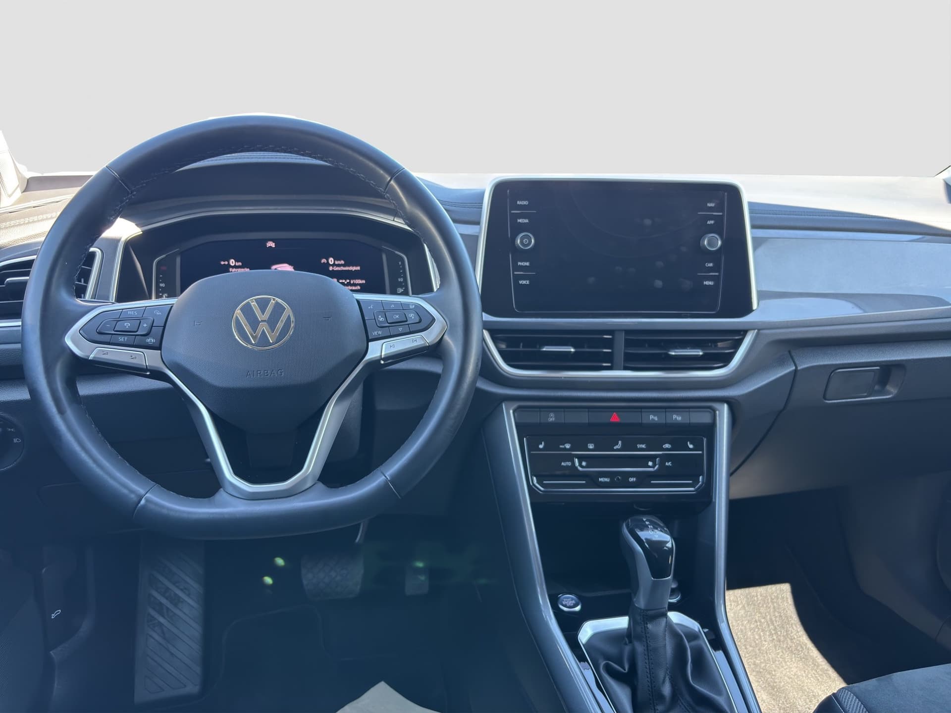 Volkswagen T-ROC Style 1.5 TSI 150 PS DSG NAVI ACC KAMERA Bild 9