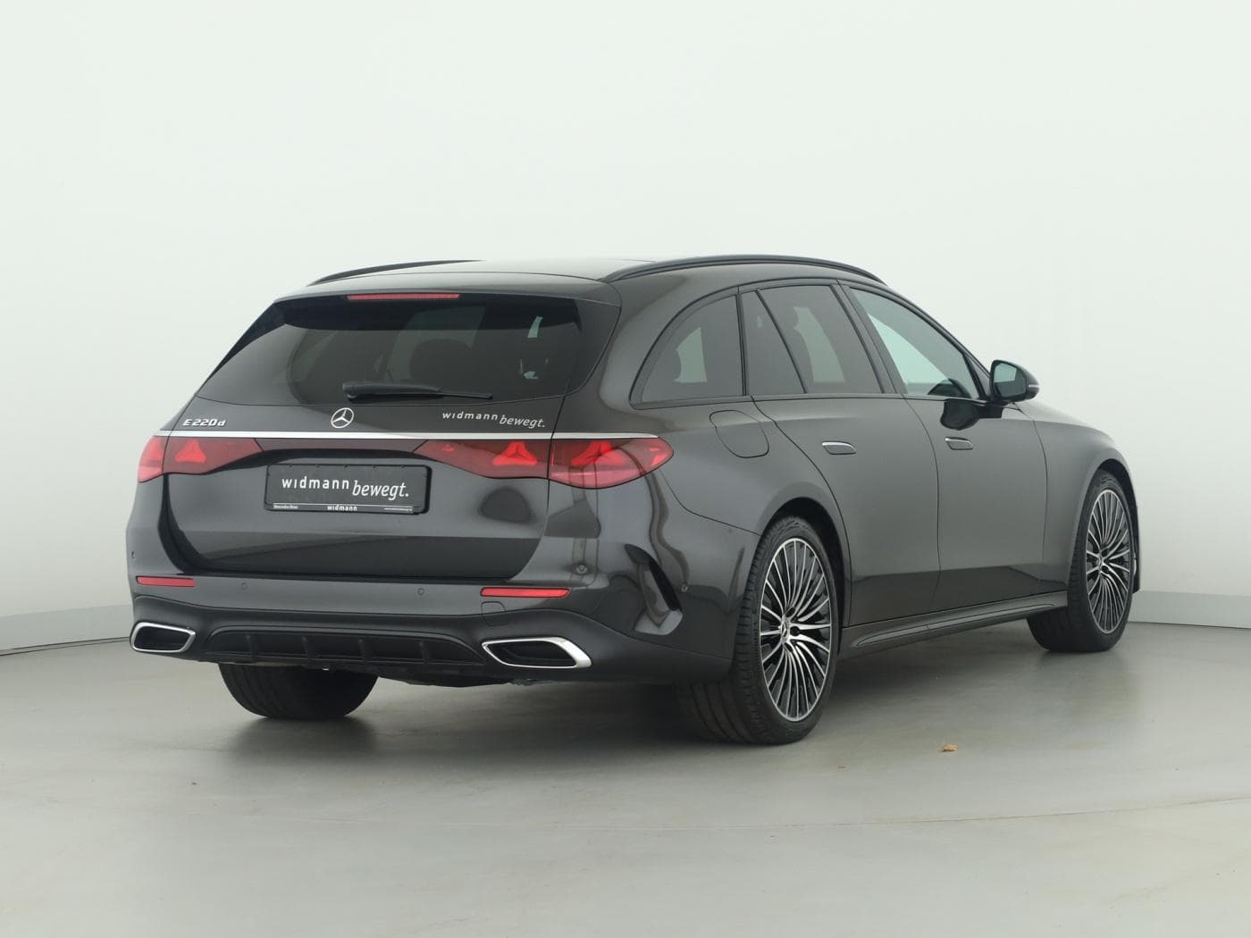 Mercedes-Benz E 220 d T-Modell Bild 2