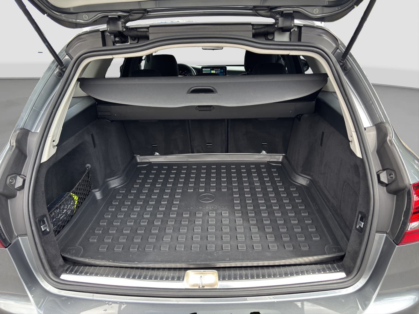 Mercedes-Benz C 200 d T Bild 18