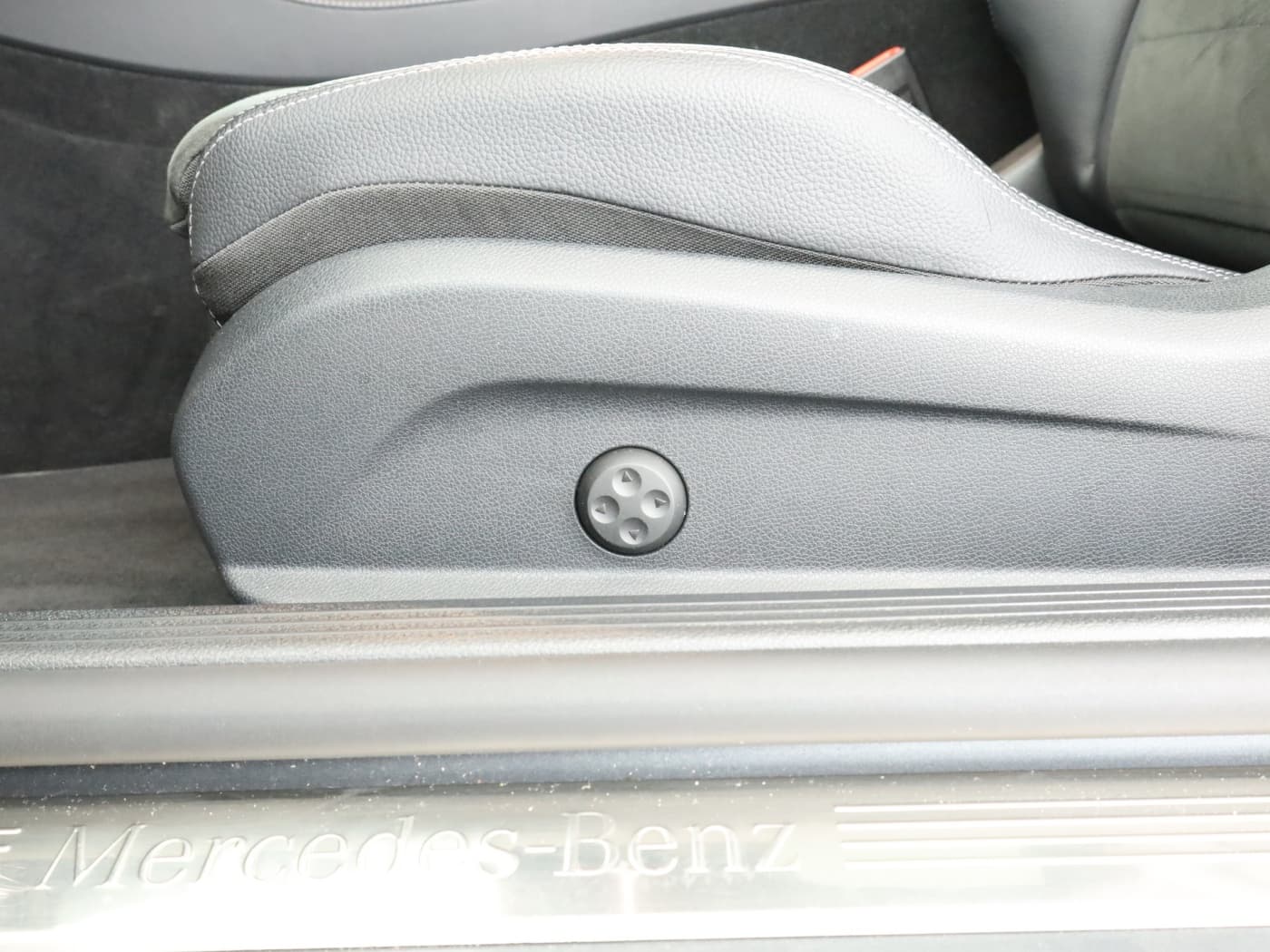 Mercedes-Benz E 200 Coup Bild 27