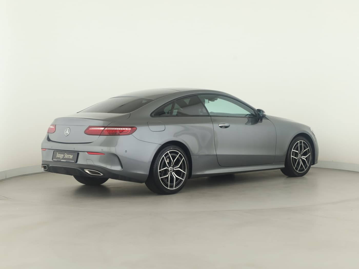 Mercedes-Benz E 200 Coup Bild 6
