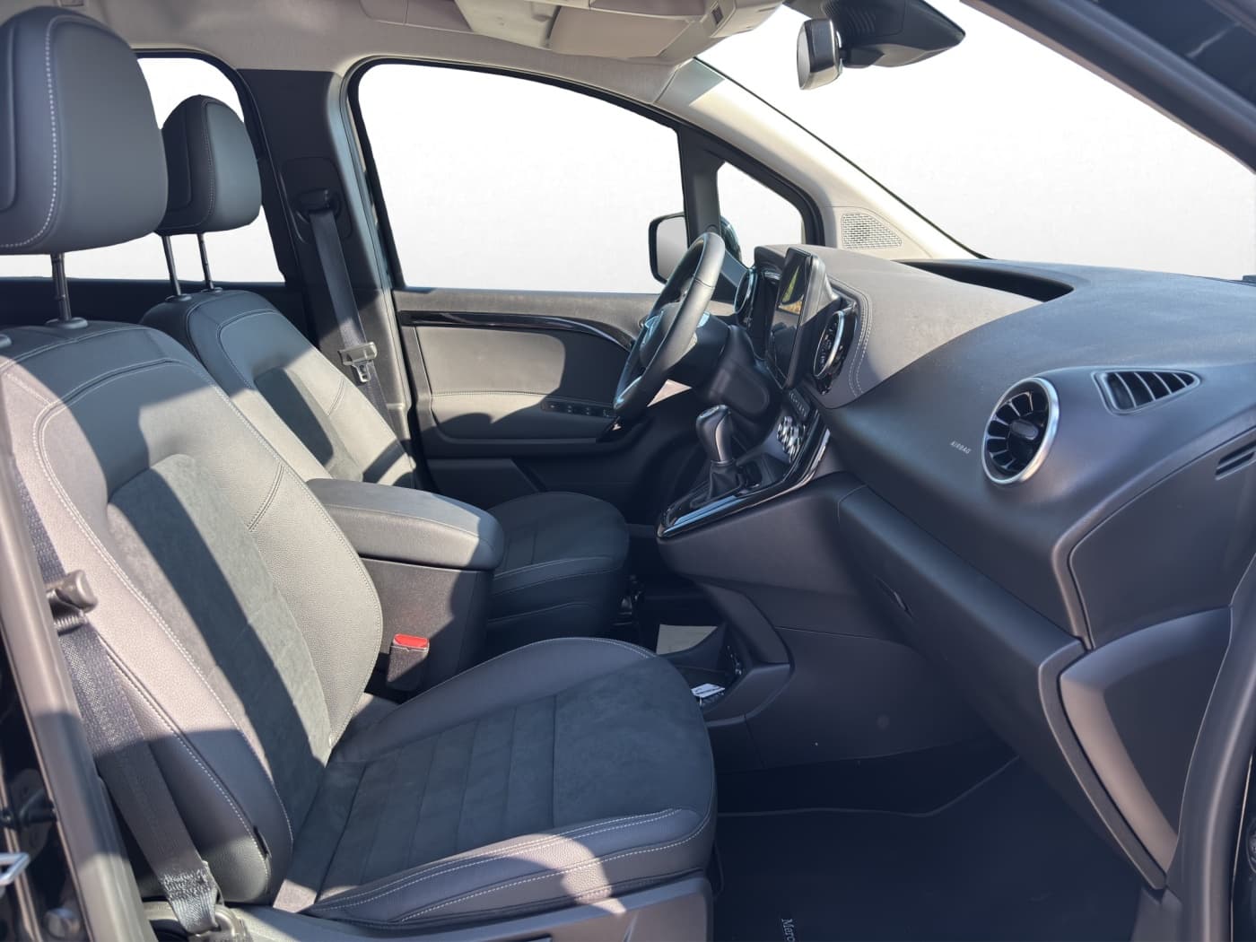 Mercedes-Benz EQT 200 Lang Bild 15