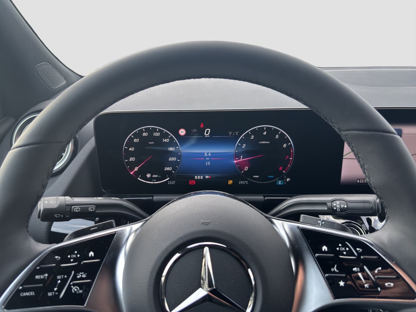 Mercedes-Benz B 180 Bild 11