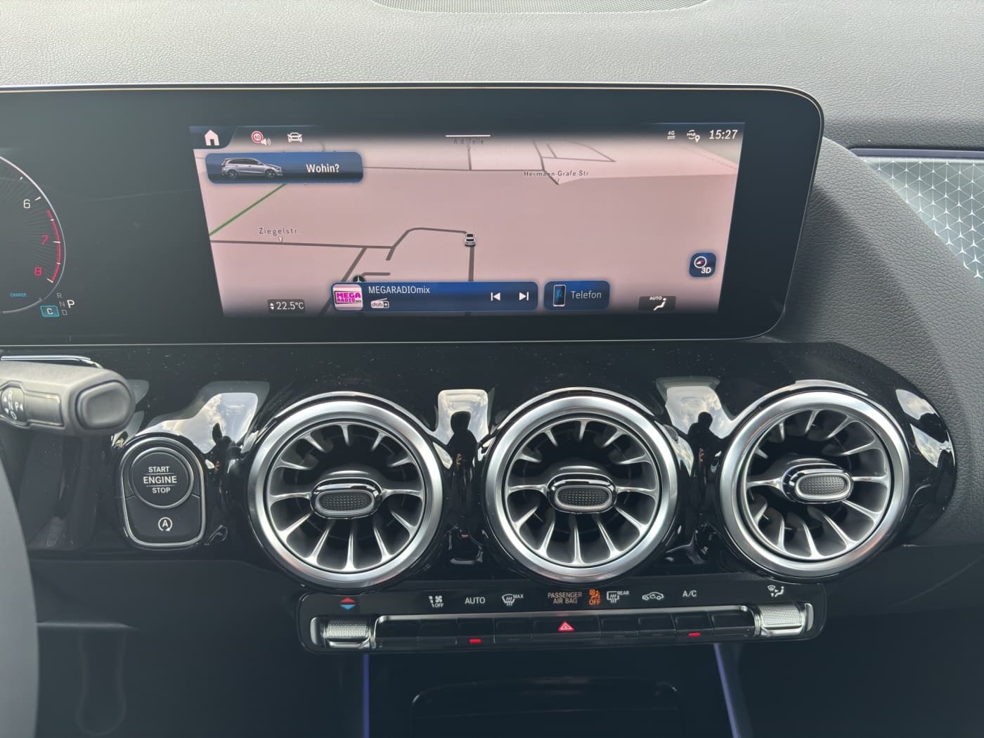 Mercedes-Benz B 180 Bild 12