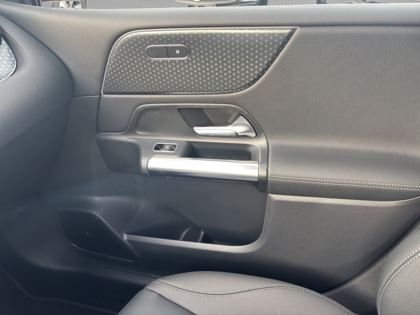 Mercedes-Benz B 180 Bild 14