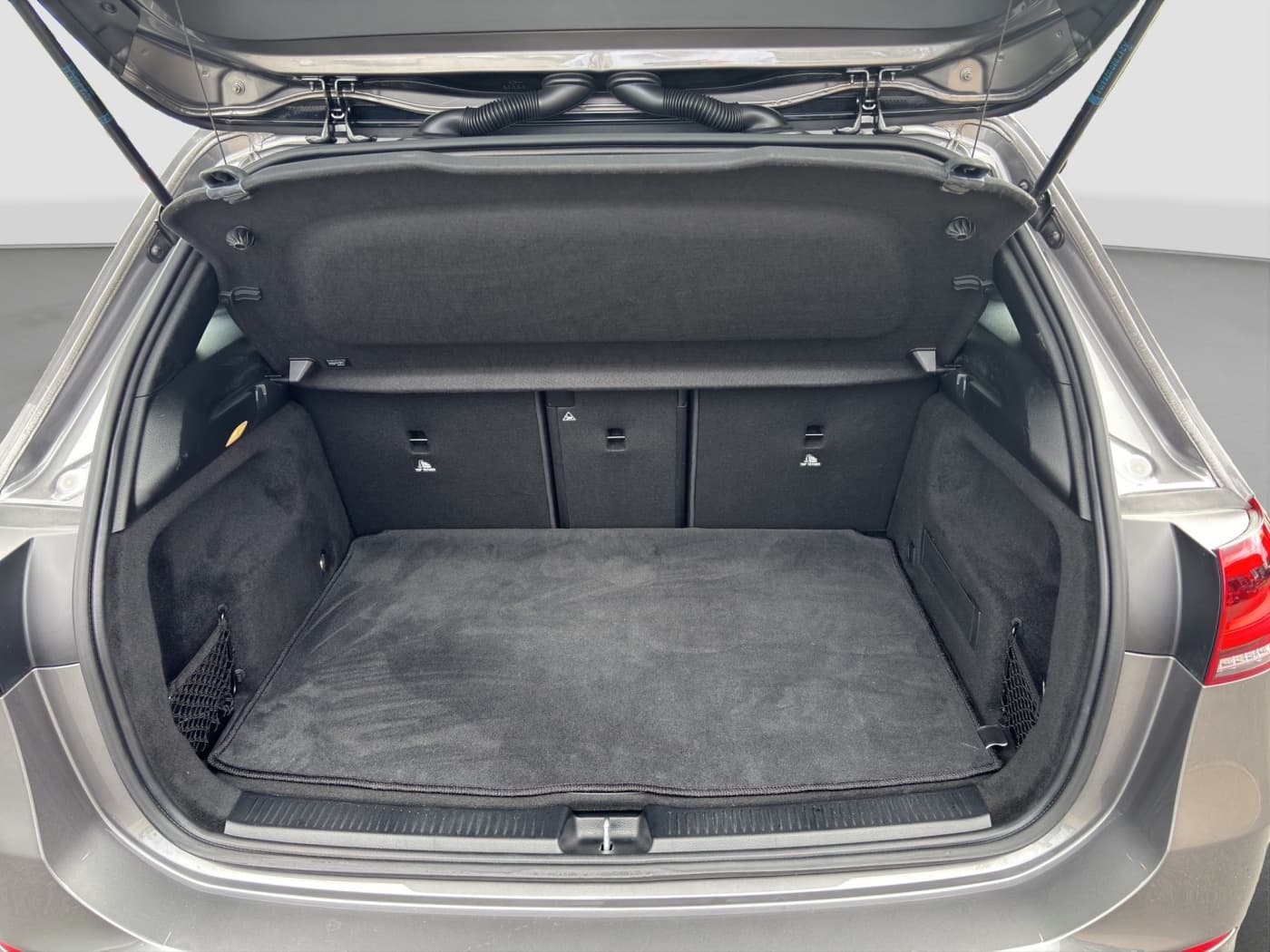 Mercedes-Benz B 200 Bild 18