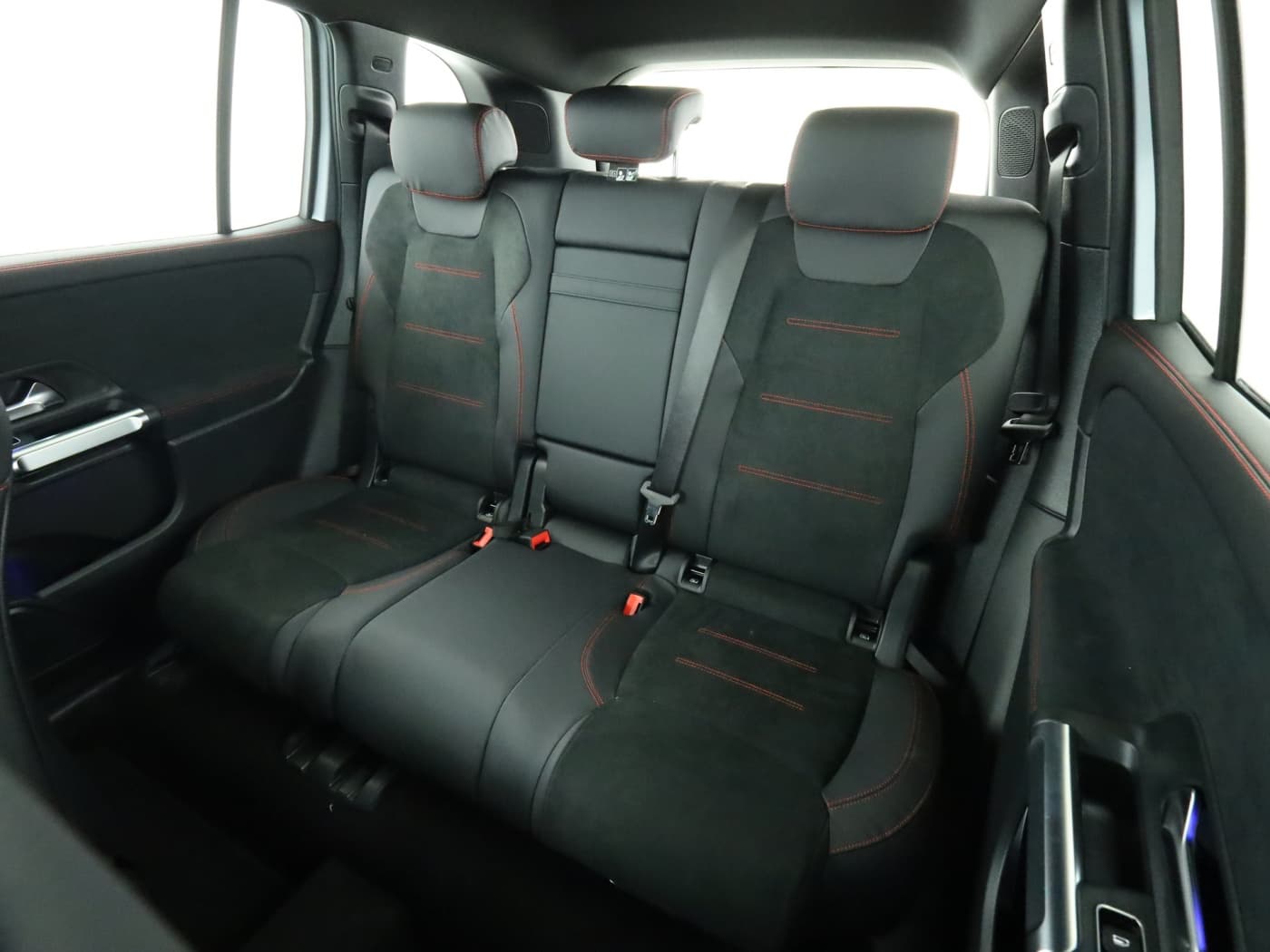Mercedes-Benz GLB 220 d 4MATIC Bild 18