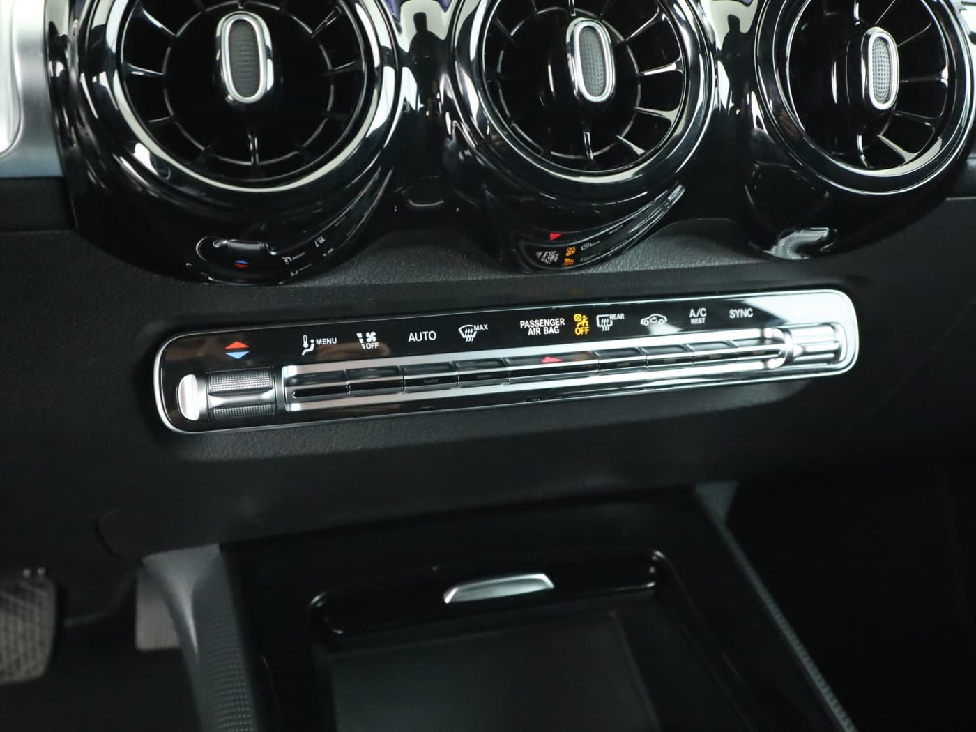 Mercedes-Benz GLB 200 d Bild 14