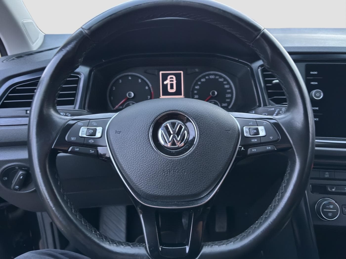 Volkswagen T-Roc 1.0 TSI Bild 9