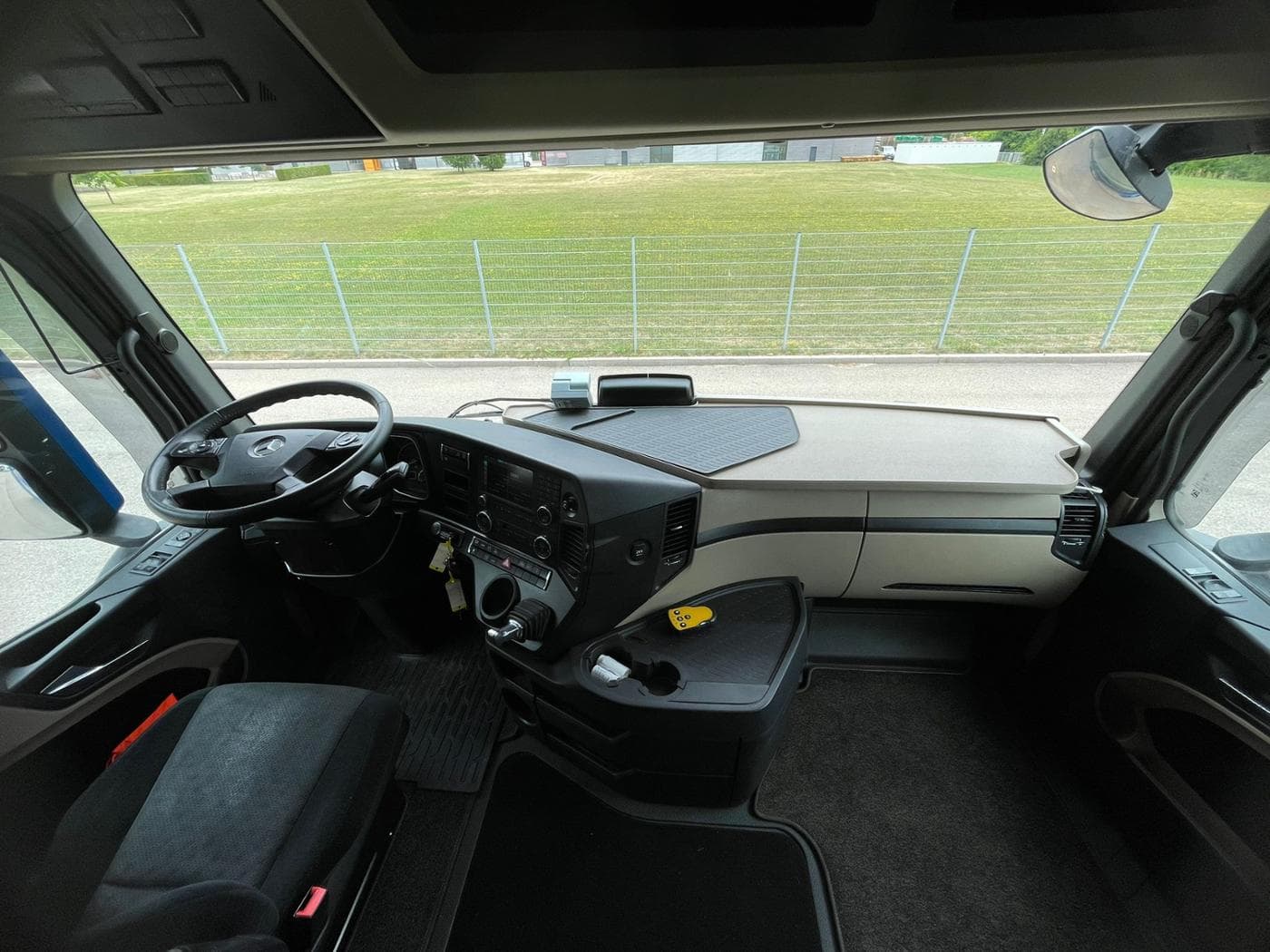 Mercedes-Benz Actros 1845 LS BigSpace Kipphydraulik Bild 18