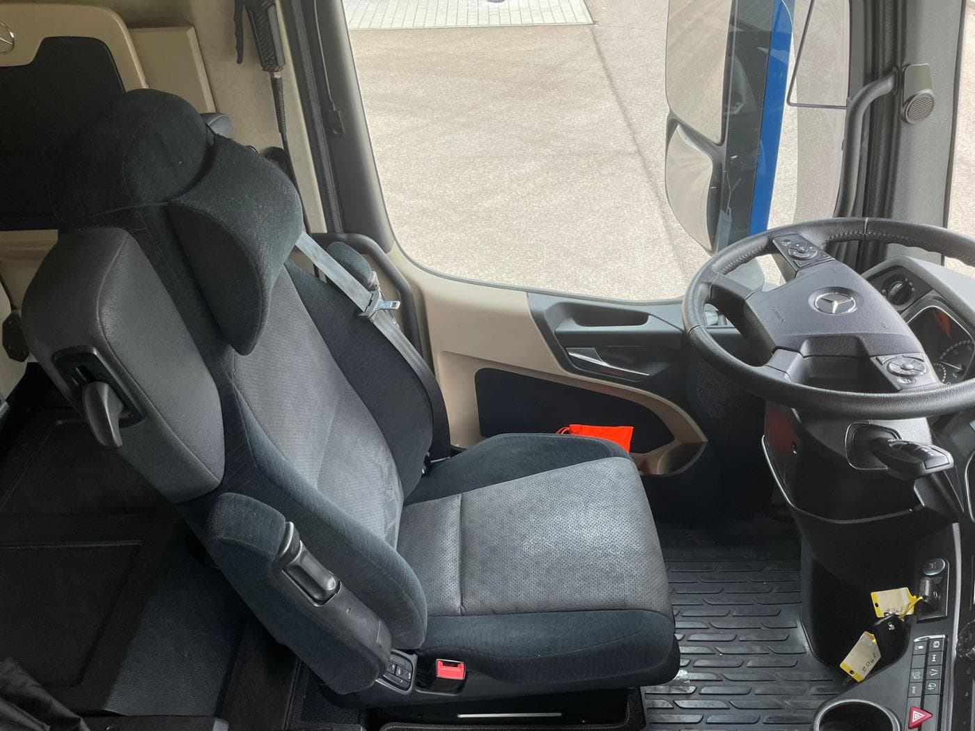 Mercedes-Benz Actros 1845 LS BigSpace Kipphydraulik Bild 19