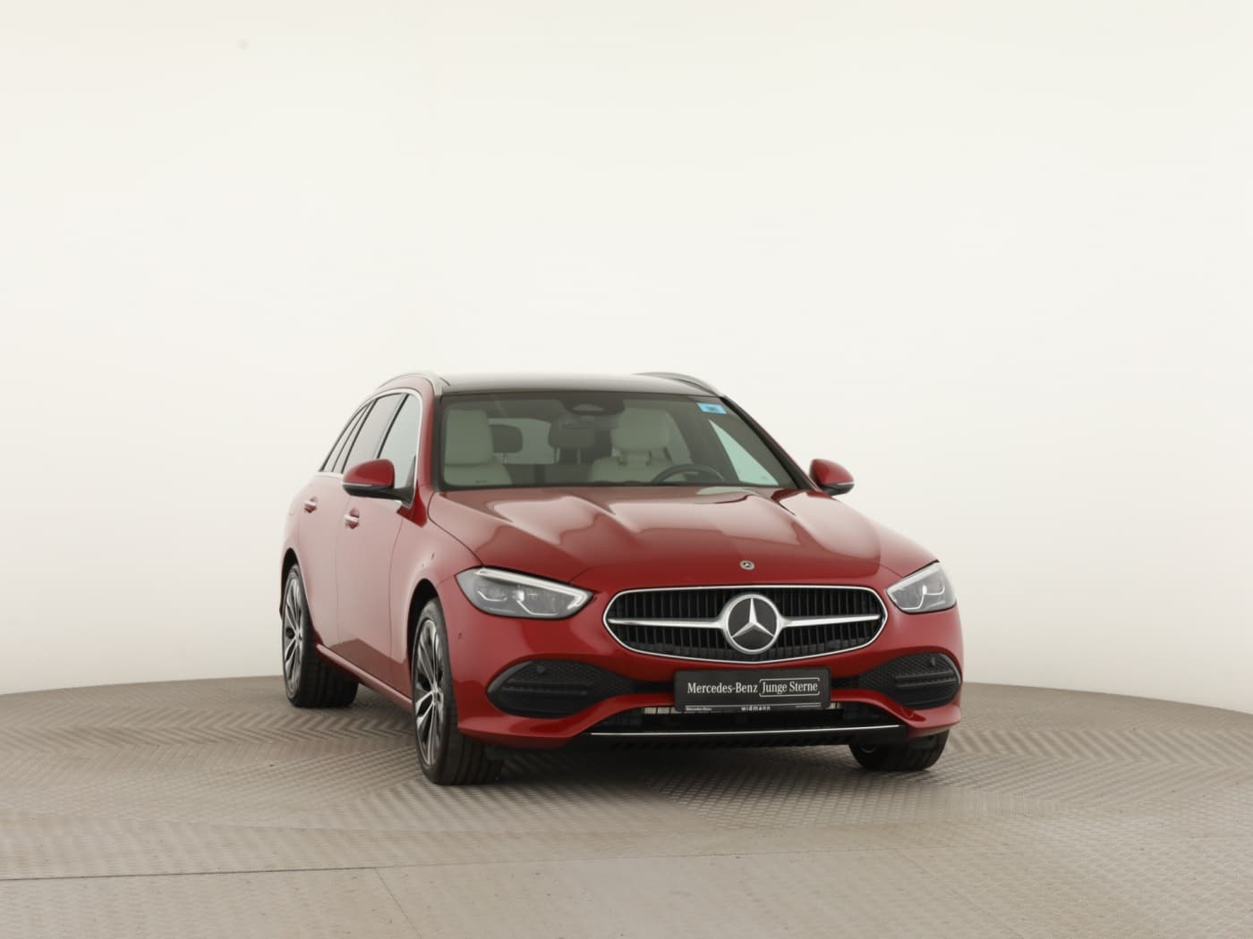 Mercedes-Benz C 300 e T Bild 3
