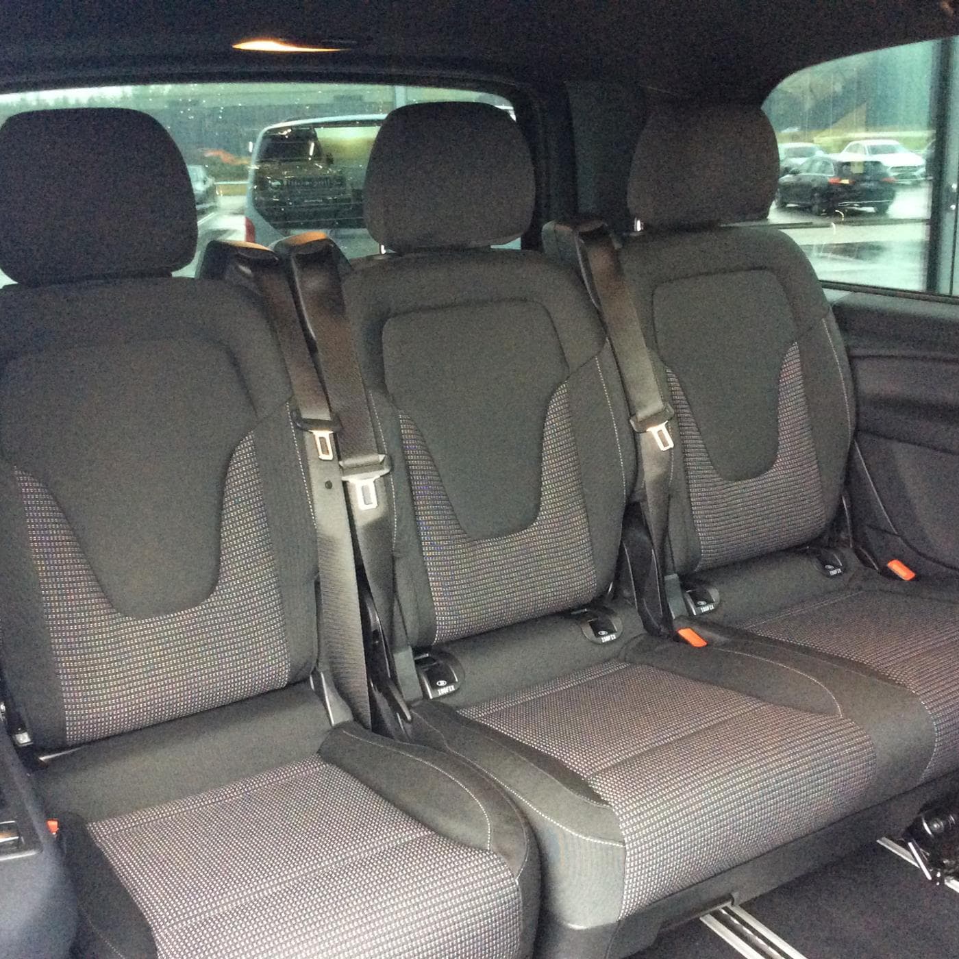 Mercedes-Benz EQV 300 lang (7 Sitzer) Bild 13