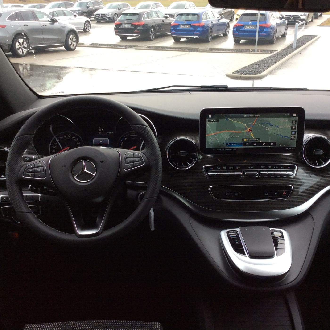 Mercedes-Benz EQV 300 lang (7 Sitzer) Bild 17