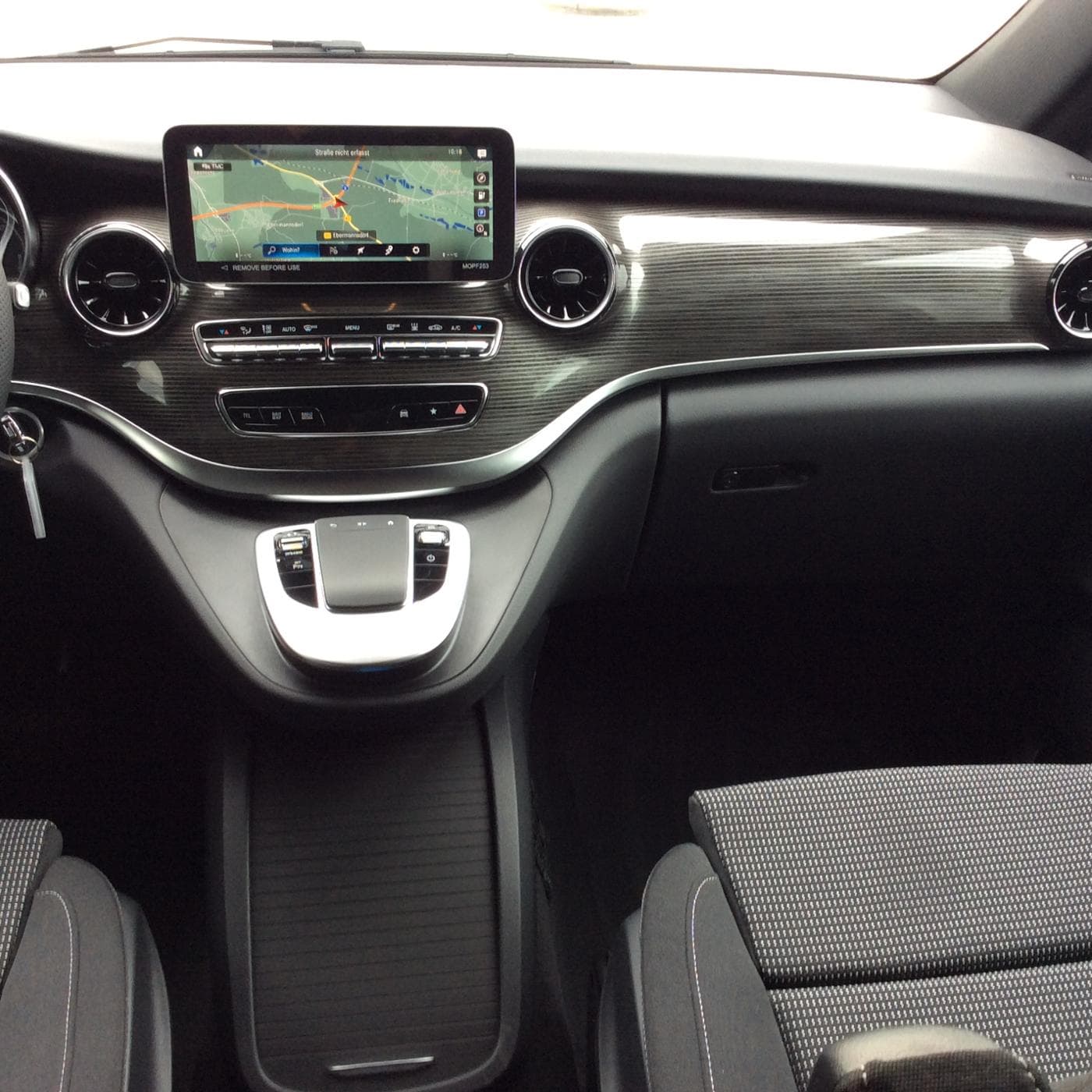 Mercedes-Benz EQV 300 lang (7 Sitzer) Bild 19