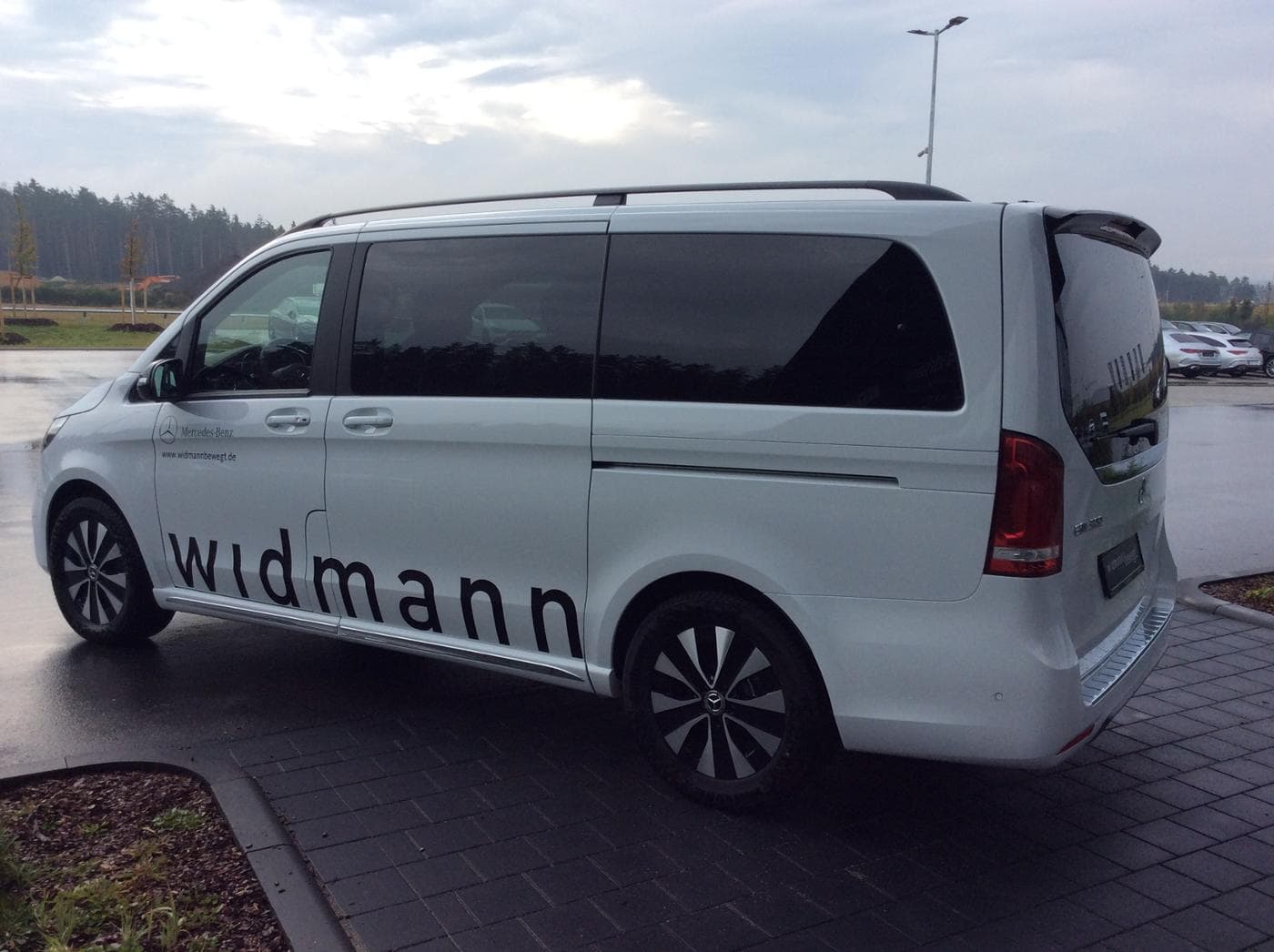 Mercedes-Benz EQV 300 lang (7 Sitzer) Bild 5