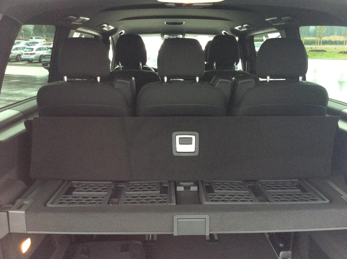 Mercedes-Benz EQV 300 lang (7 Sitzer) Bild 9