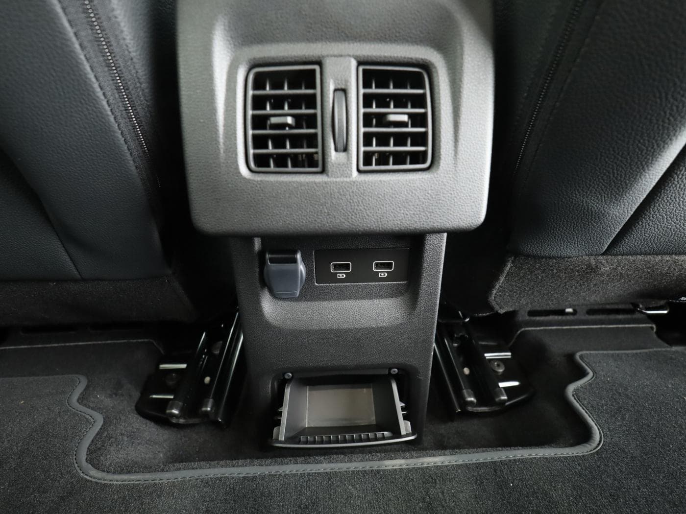 Mercedes-Benz EQT 200 Bild 23