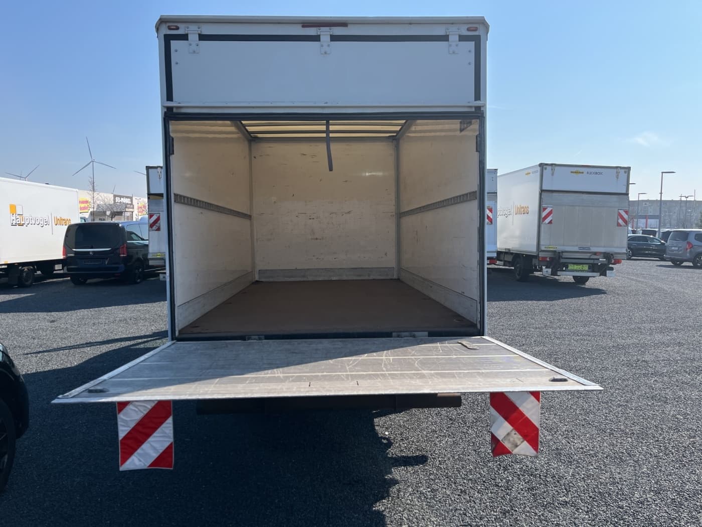 IVECO Daily Koffer LBW Bild 16
