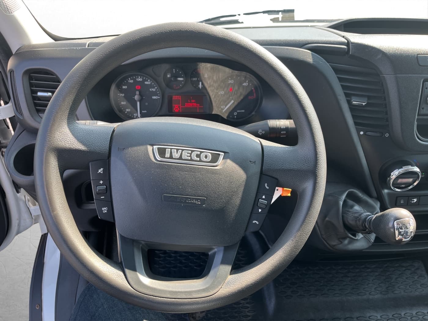 IVECO Daily Koffer LBW Bild 8