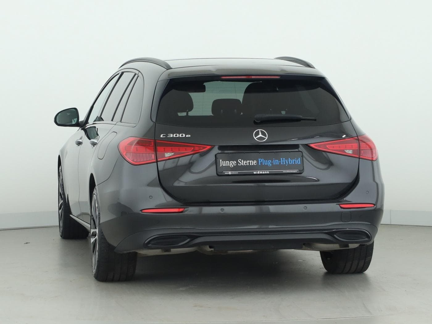Mercedes-Benz C 300 e T Bild 4