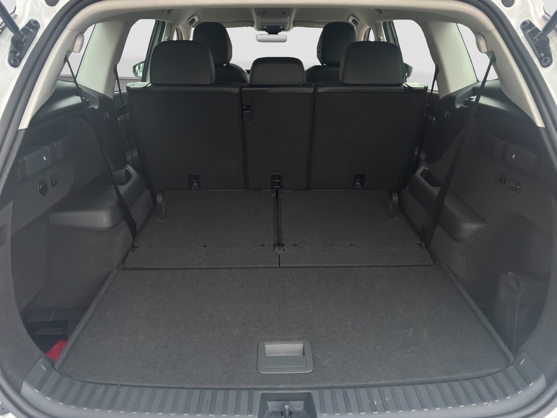 Volkswagen Tayron Life 2.0 TDI 193 PS 4-M AHK ACC Kamera Bild 15