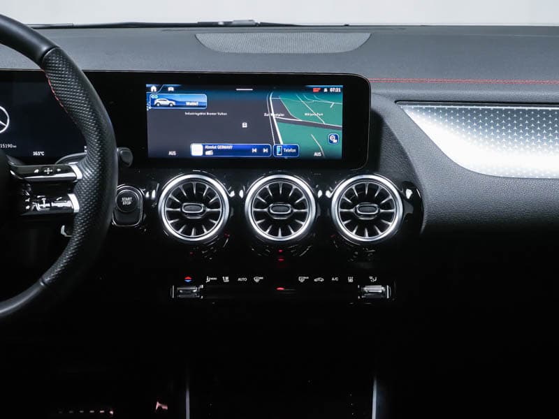 Mercedes-Benz EQA 350 4M Bild 6