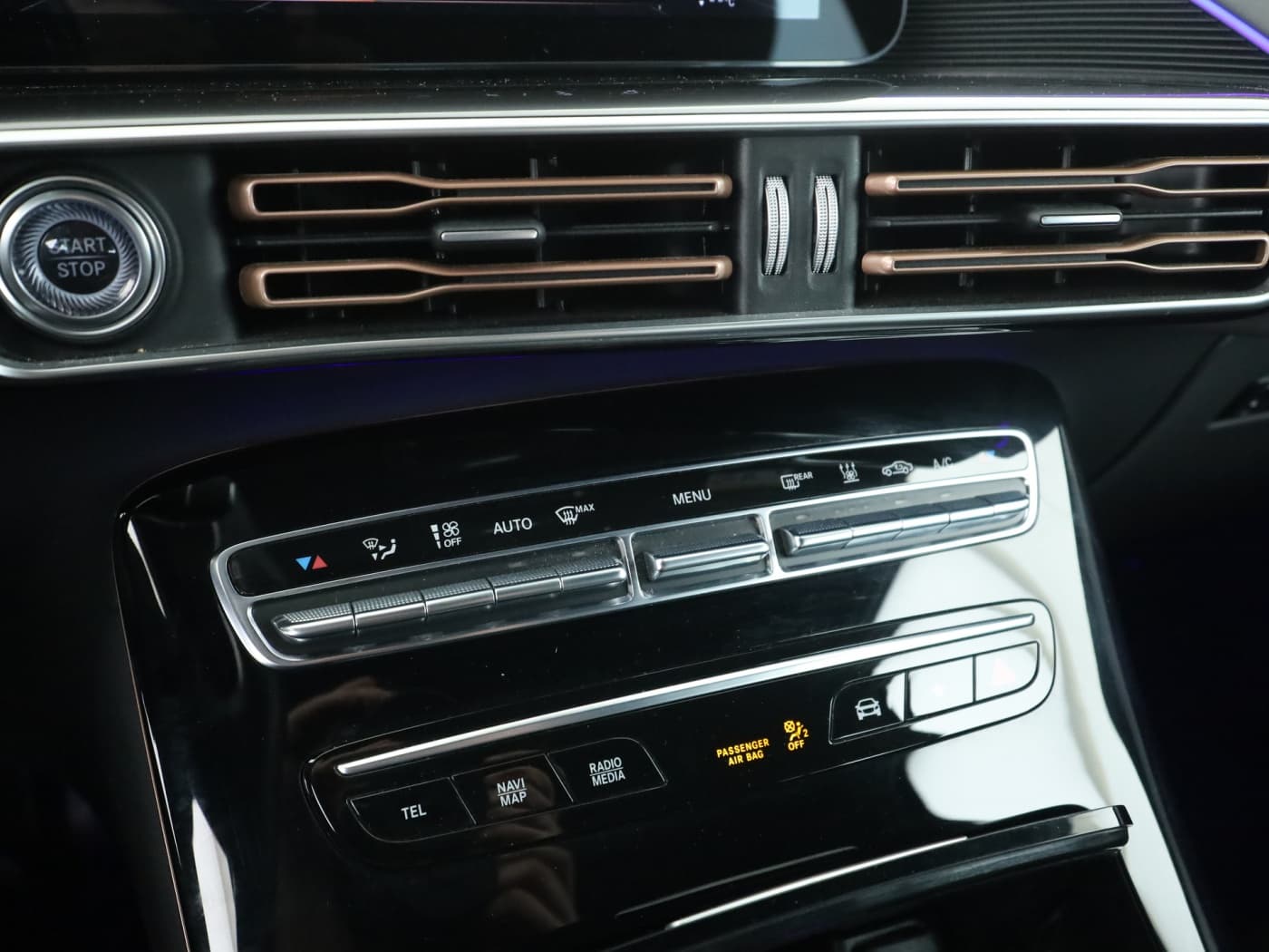 Mercedes-Benz EQC 400 4M Bild 14