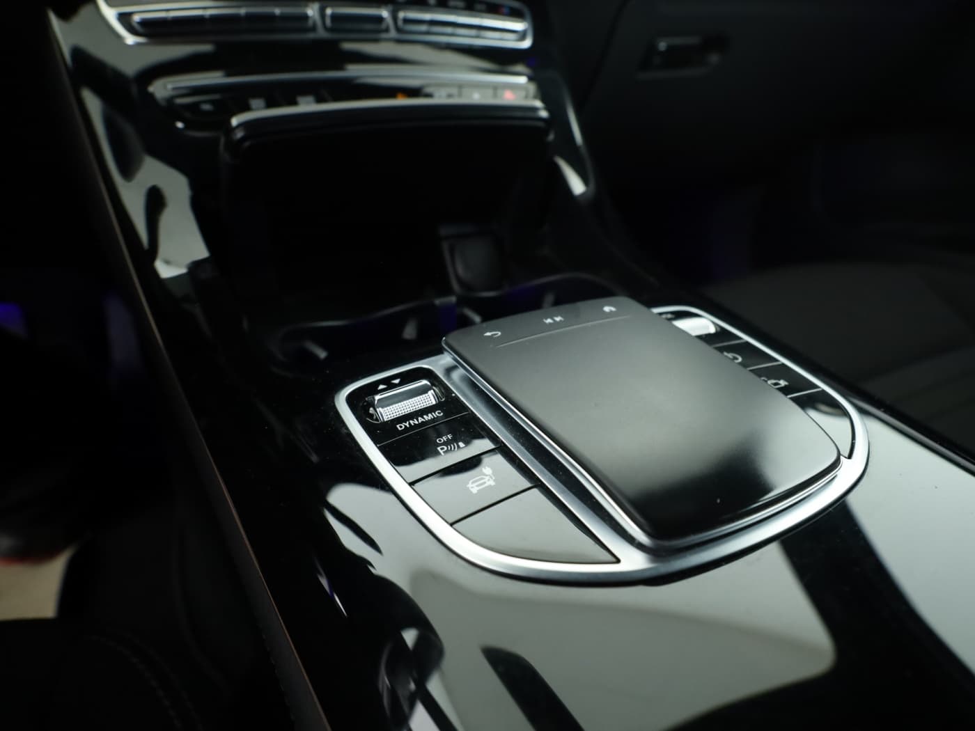 Mercedes-Benz EQC 400 4M Bild 15