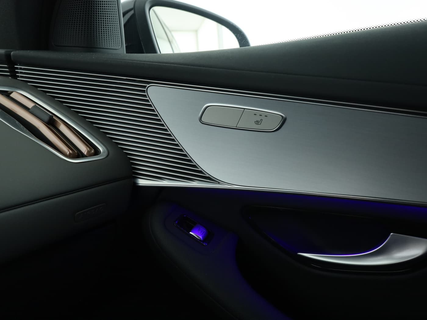 Mercedes-Benz EQC 400 4M Bild 16