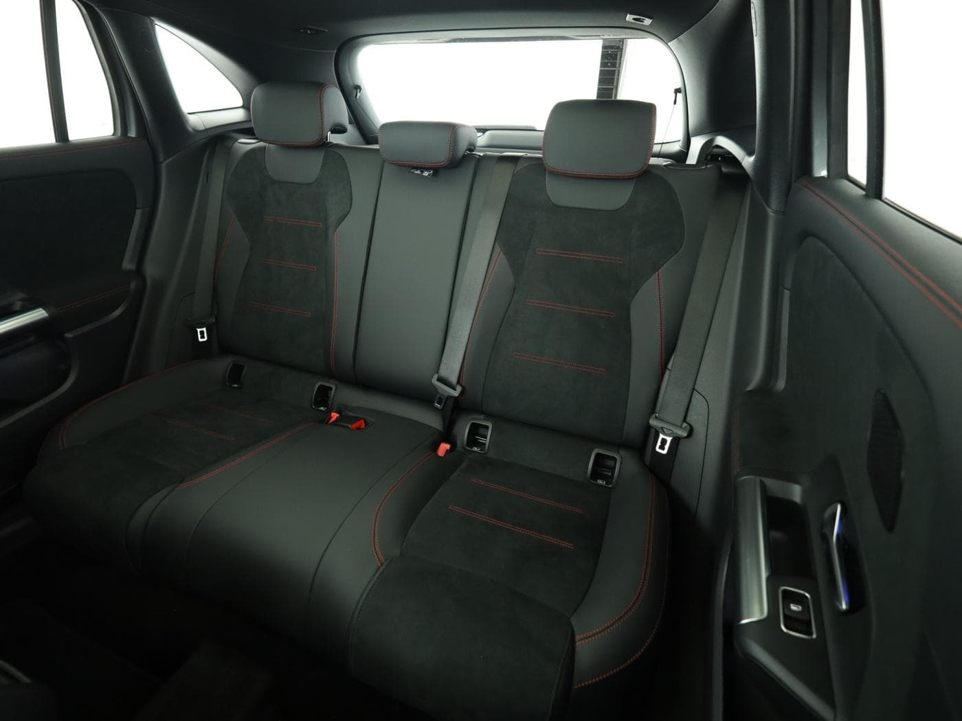 Mercedes-Benz GLA 220 4MATIC Bild 18