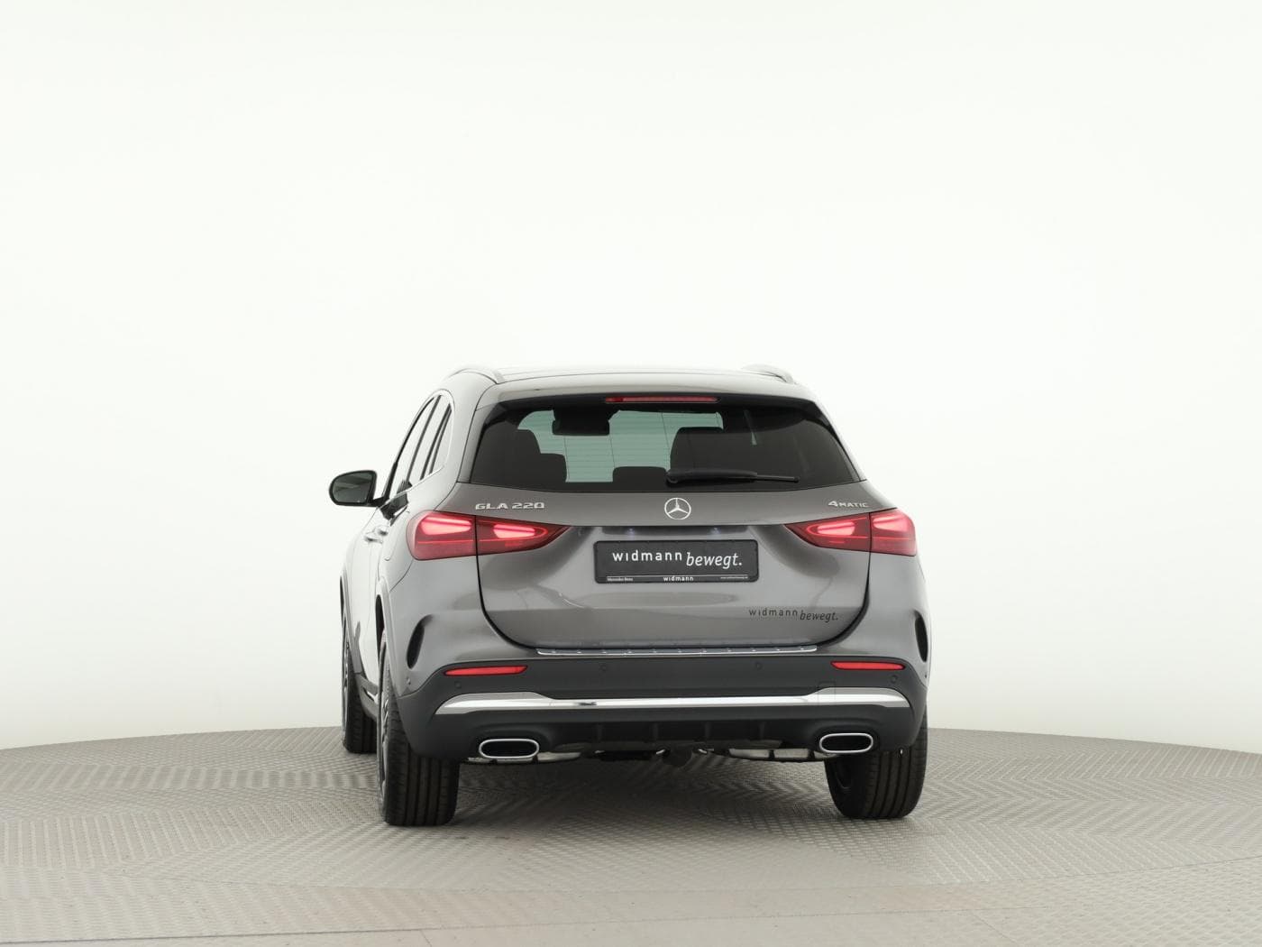 Mercedes-Benz GLA 220 4MATIC Bild 4