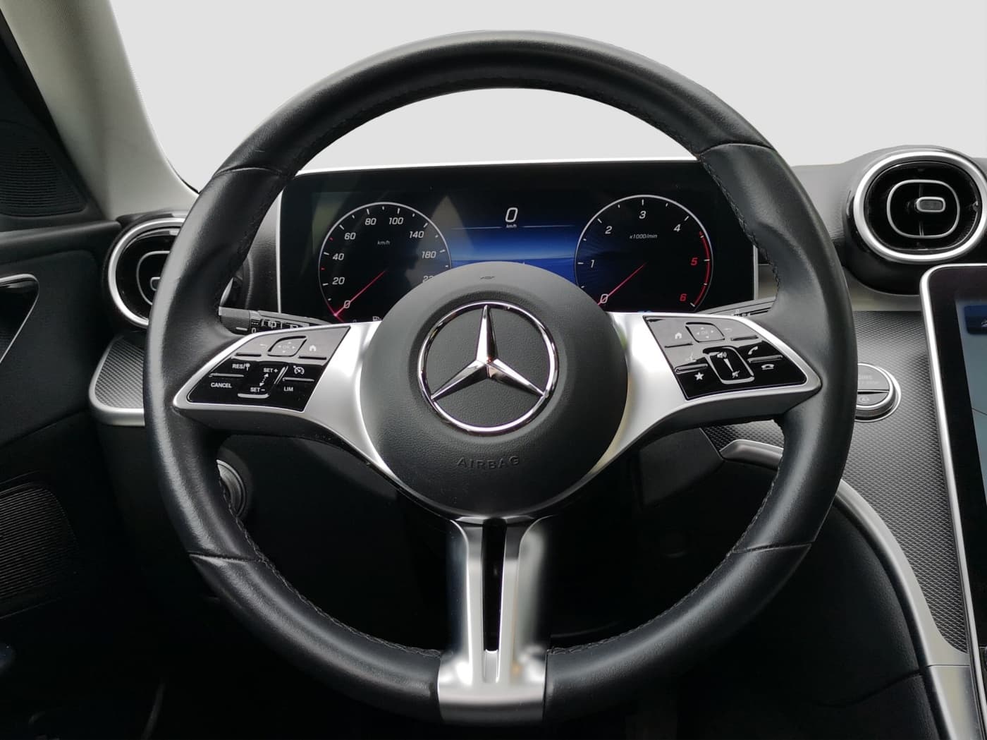 Mercedes-Benz C 220 d T Bild 10