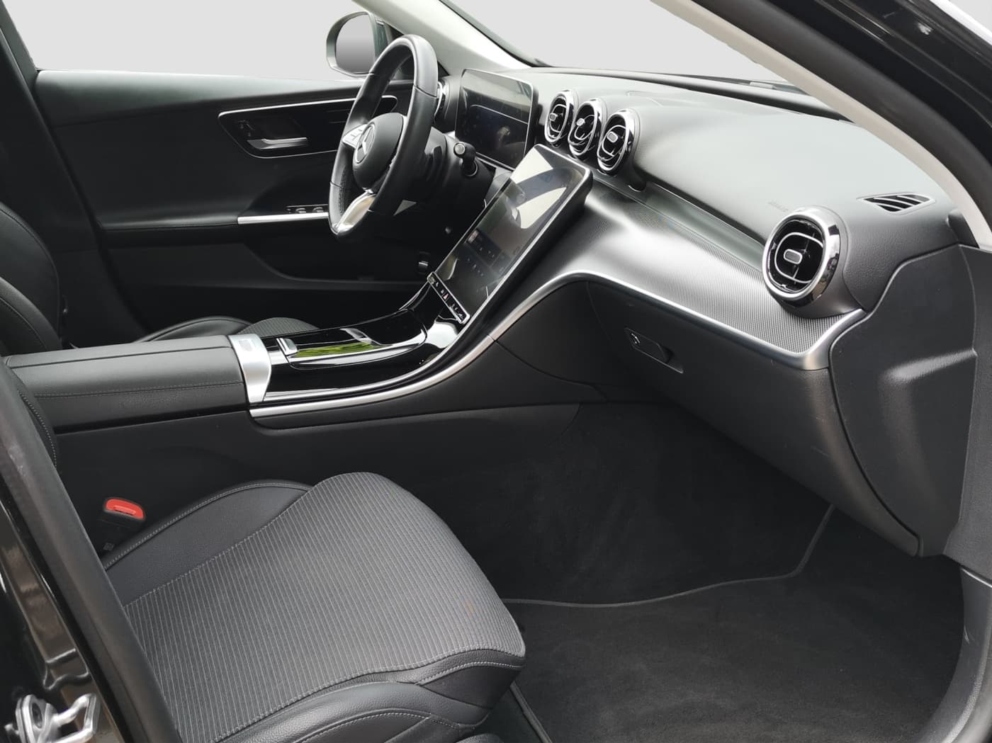 Mercedes-Benz C 220 d T Bild 15