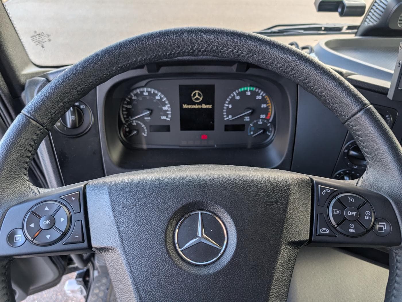 Mercedes-Benz Atego 1223 L 4x2 Bild 13