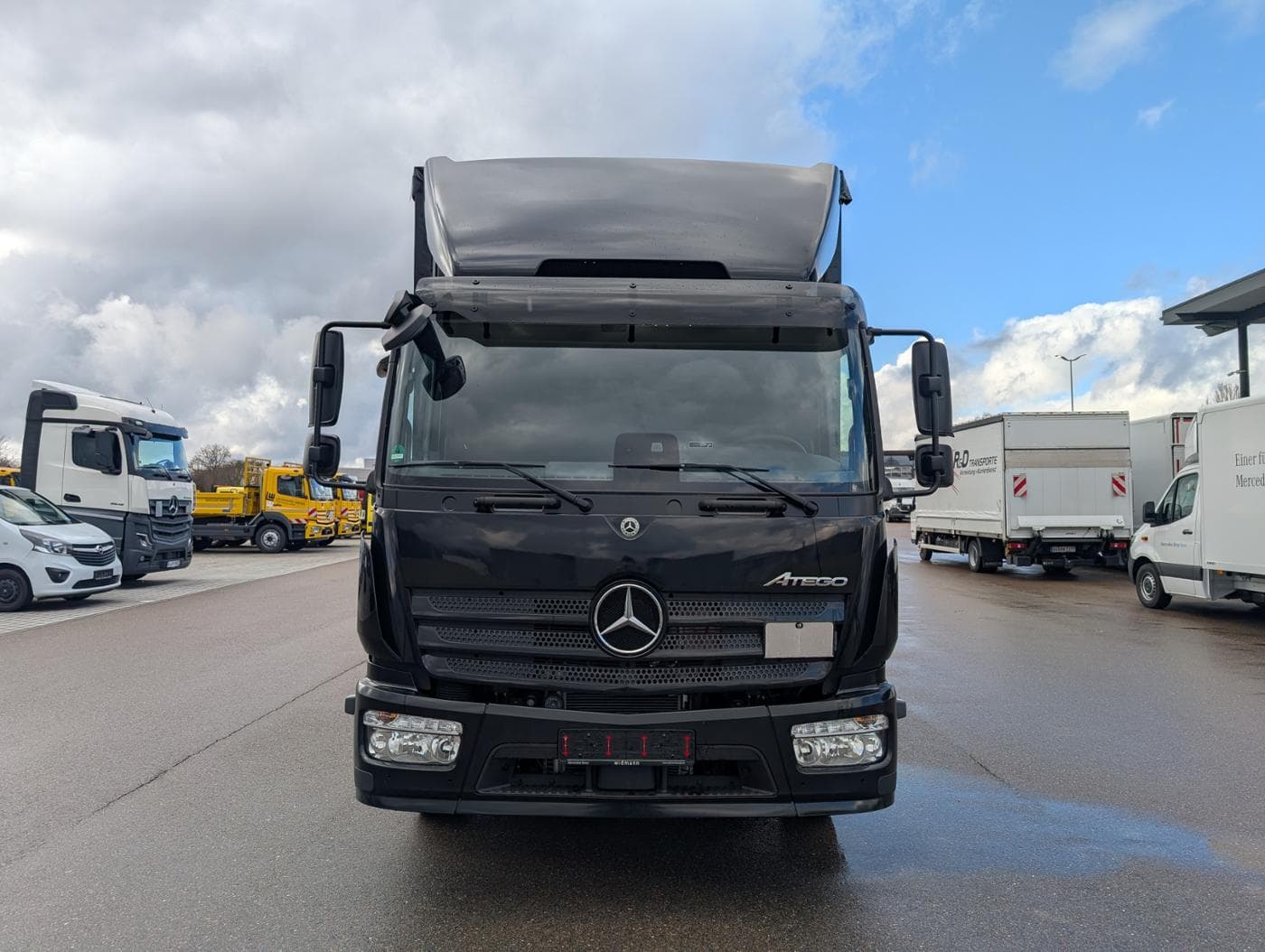 Mercedes-Benz Atego 1223 L 4x2 Bild 2