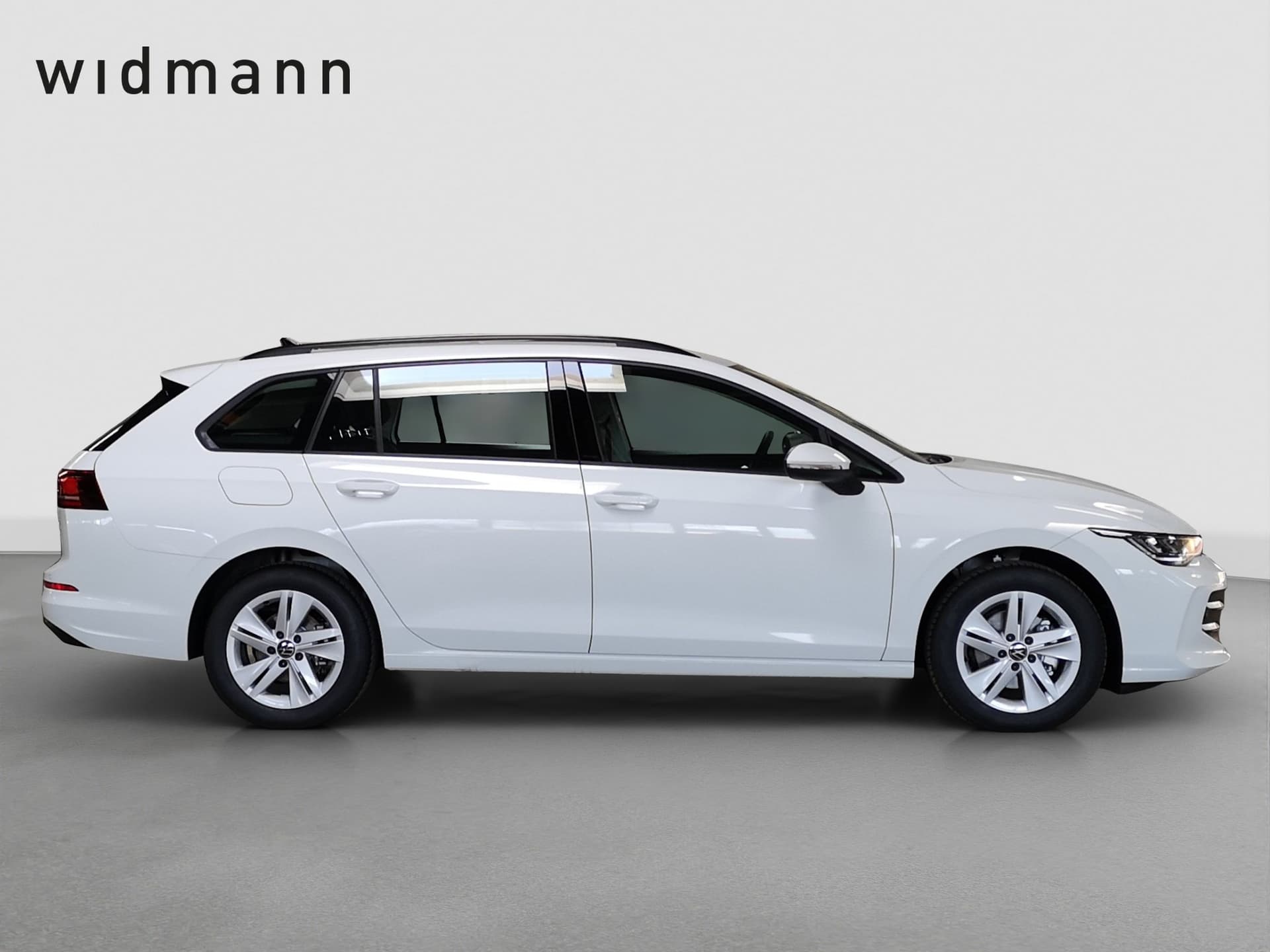 Volkswagen Golf Variant Life 1.5 l eTSI OPF DSG Bild 6
