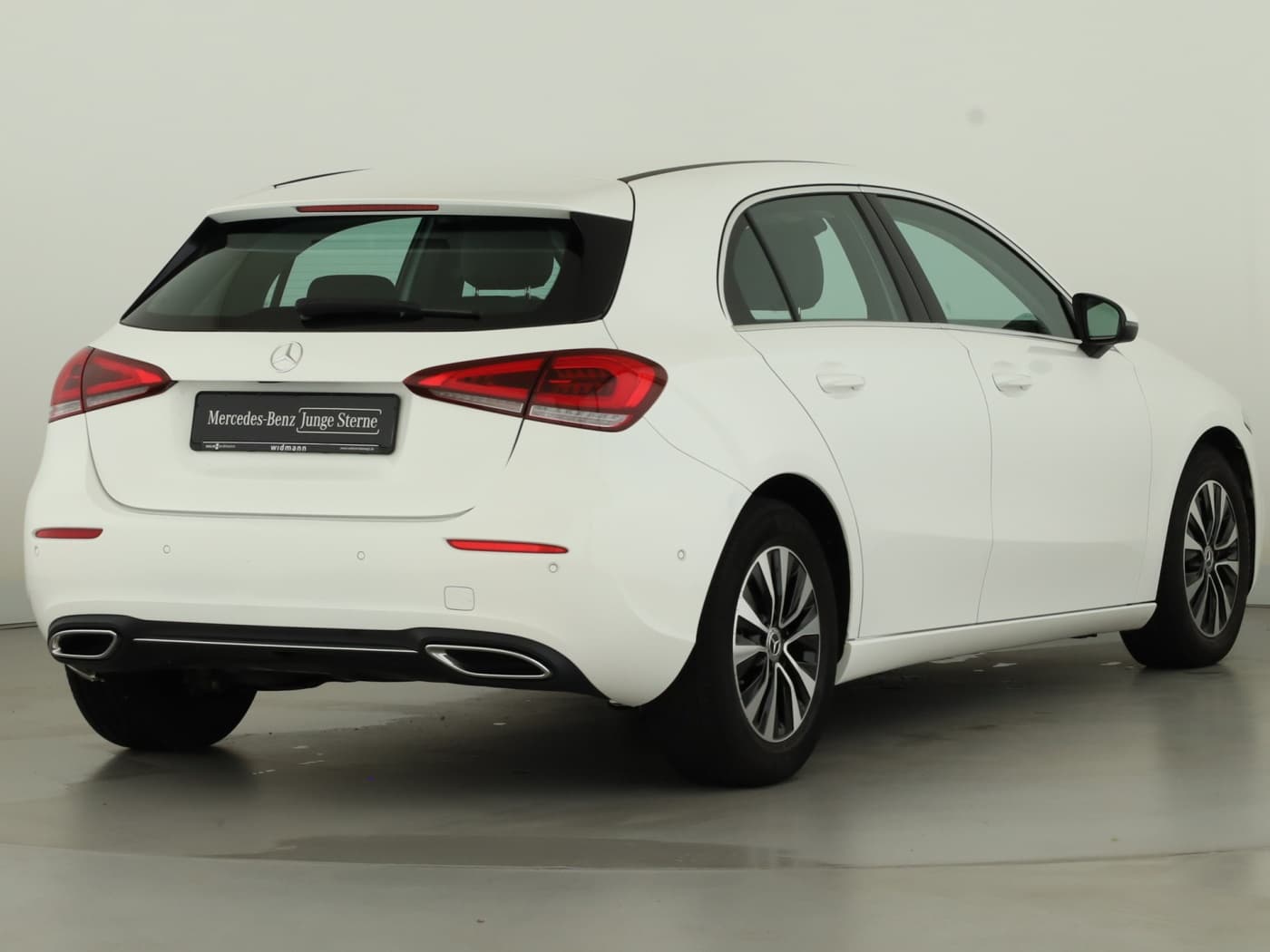 Mercedes-Benz A 200 d Bild 2