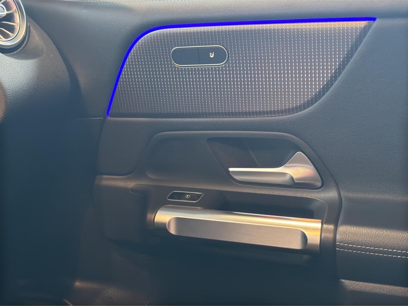 Mercedes-Benz GLB 250 Bild 14