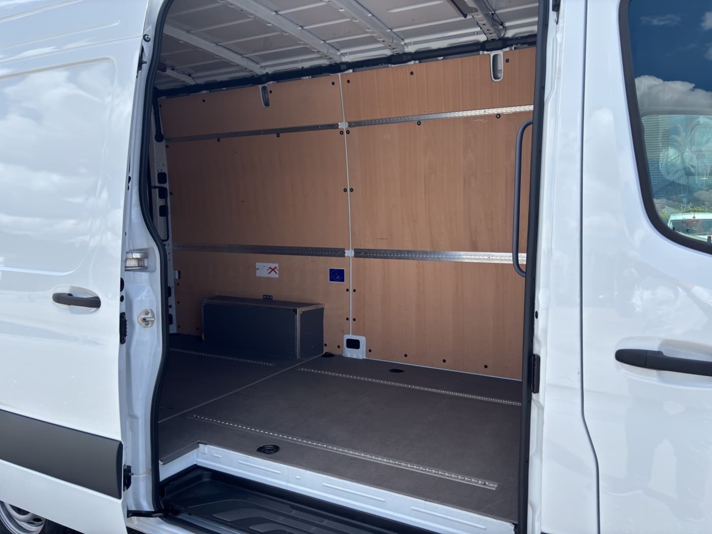 Mercedes-Benz Sprinter 317 CDI KASTEN PRO Hoch RS 3.665 MM Bild 16